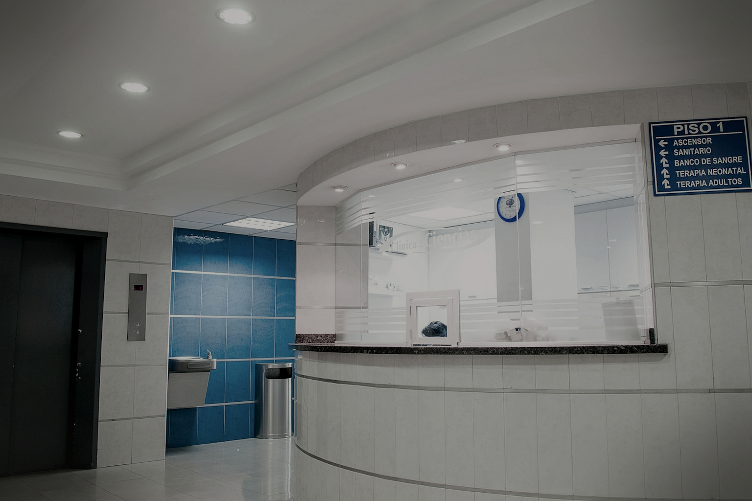 Outdoor calm, clinical gates